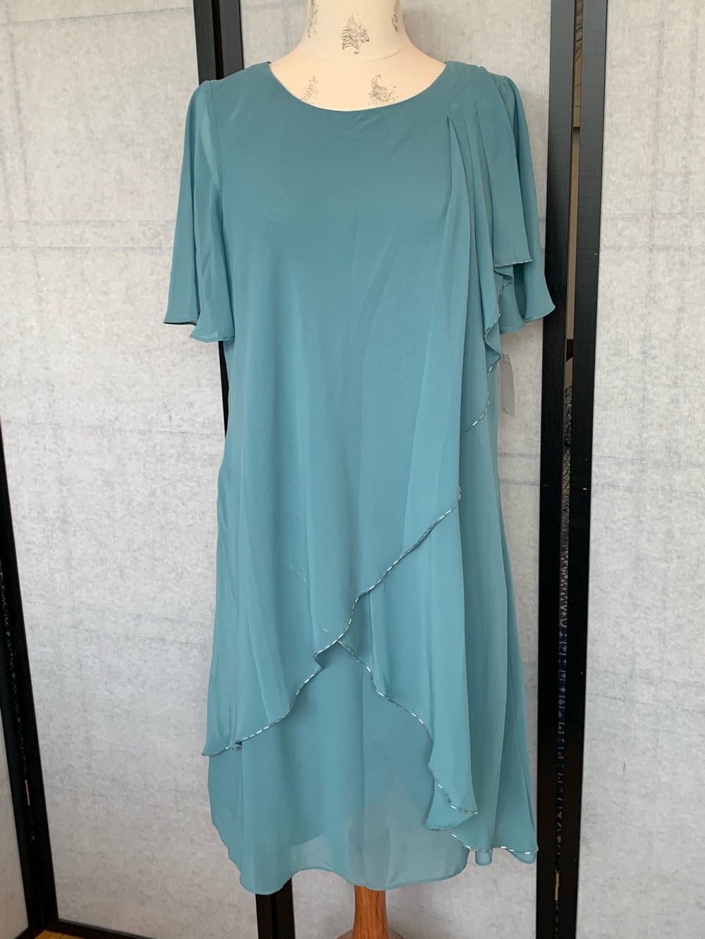 SLNY- Bead-Trimmed Chiffon Shift Dress 6- NWOT